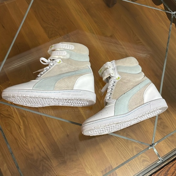 Puma Hi Top Wedge Sneakers. - Picture 7 of 11